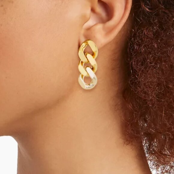 Saint Laurent 3 Curb Chain Link Earrings in Metal. - Picture 6 of 12